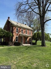 Building Photo - 215 Schuler Rd