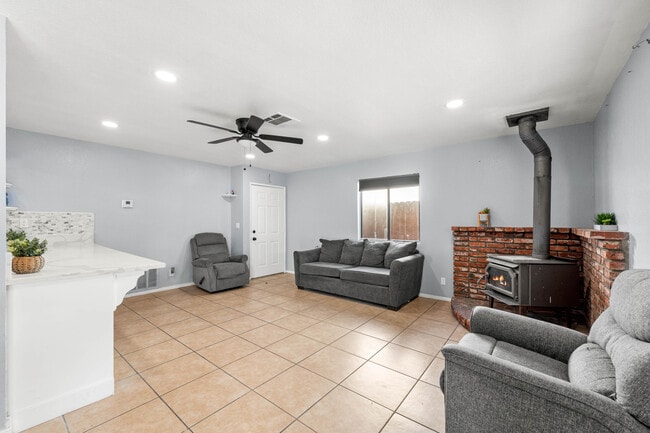 Building Photo - 14334 Alderwood Rd