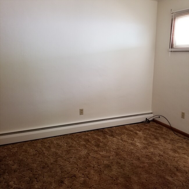 461 E 7th Ave, Tarentum, PA 15084 Townhouse for Rent in Tarentum, PA