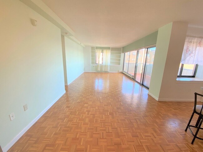 Foto del edificio - 300 Lynn Shore Dr