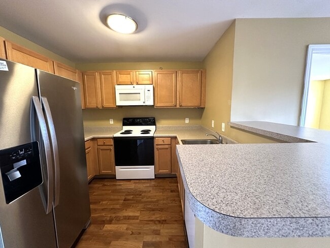 Foto del edificio - 211 Central St