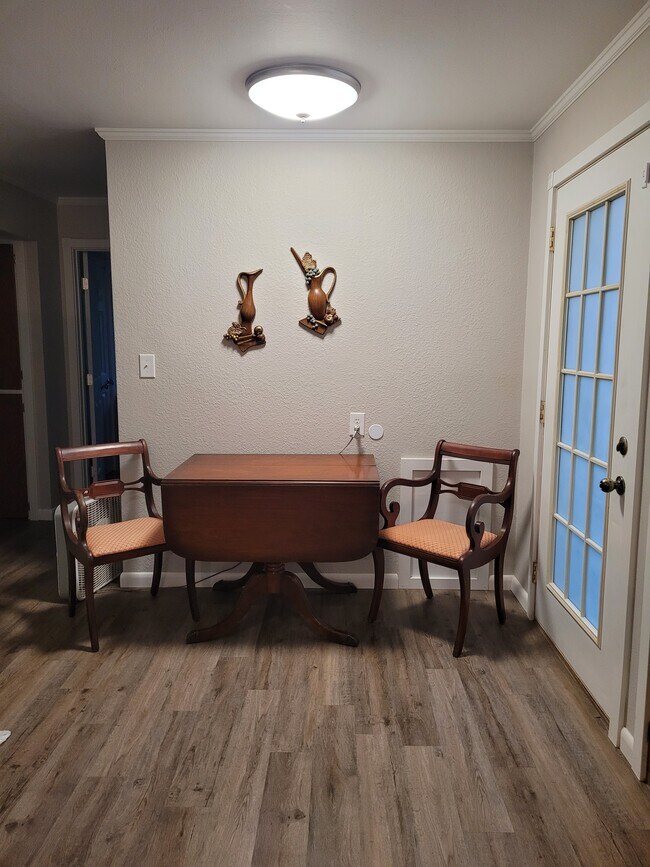 Foto del edificio - 4668 Sturgis Rd