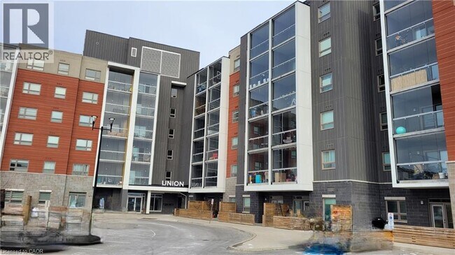 Building Photo - 200 Lagerfeld Dr