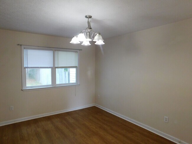 Foto del edificio - Flexible lease terms