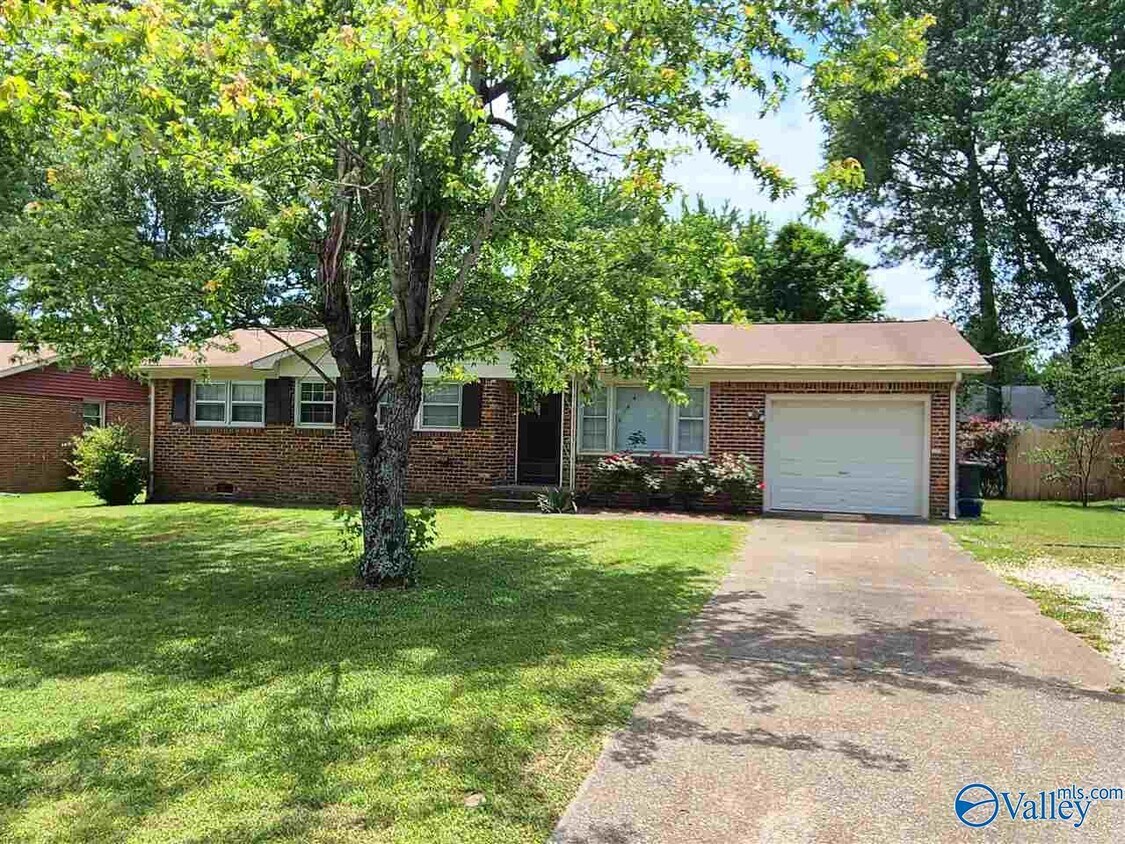 1100 Parcus Rd SE, Huntsville, AL 35803 House Rental in Huntsville
