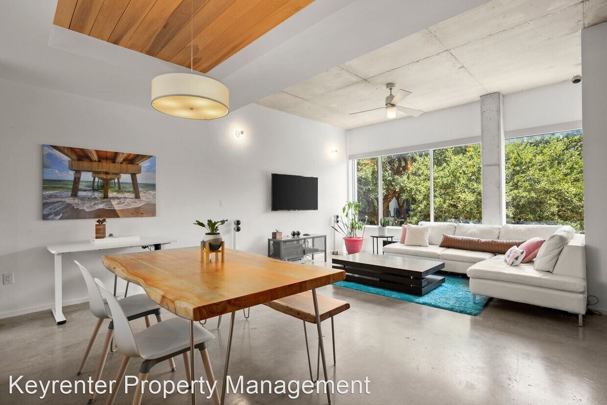 Foto principal - 3 br, 3.5 bath House - 2301 S. 5th St #30