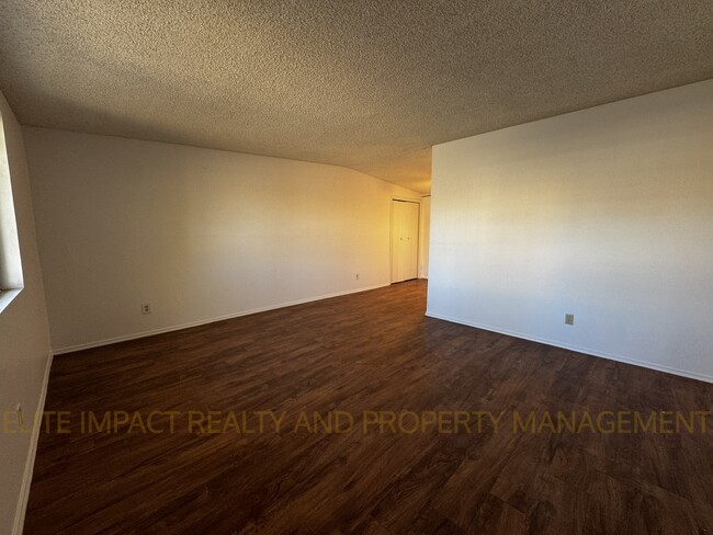 Photo - 1841 W Dominy Rd House