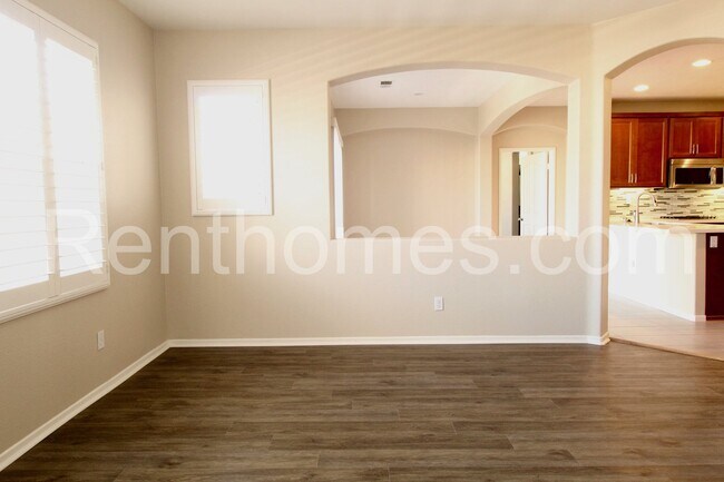 Foto del edificio - Carmel Valley, 3759 Carmel View Rd #1, All Appliances, AC, Fireplace, Garage!