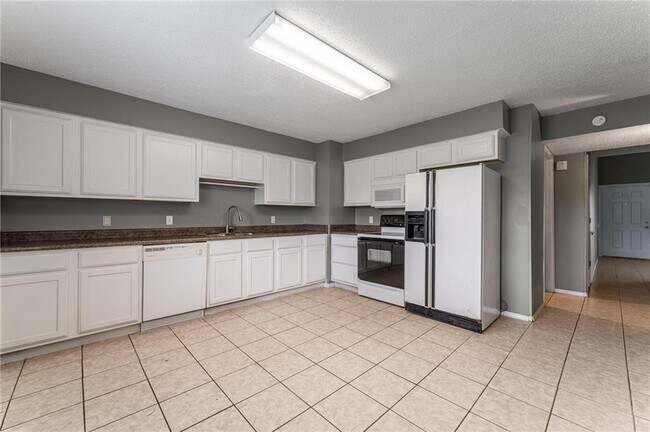 Foto del edificio - 2508 W Olrich St