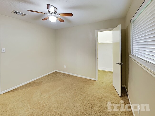 Building Photo - 7506 Lemon Tree Cir