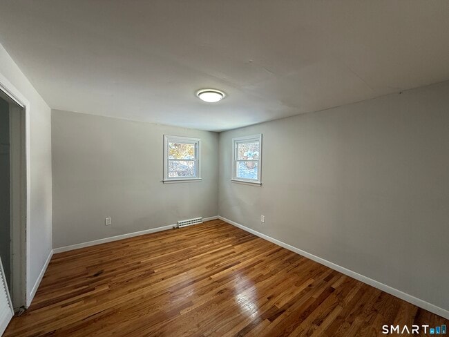 Foto del edificio - 132 Hillside Ave