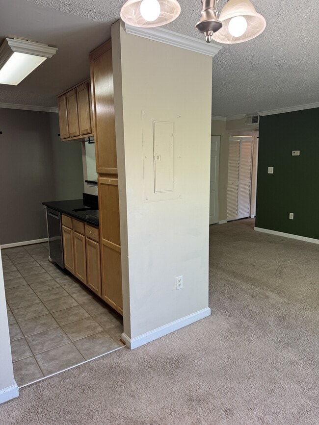 Building Photo - 15659 Horseshoe Ln