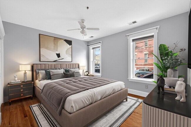 Foto del edificio - 608 Bramhall Ave