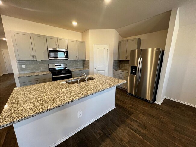 Building Photo - 326 Richland Dr