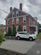 Building Photo - 4 Farnsworth Ct