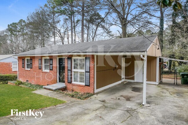 Building Photo - 443 Fairlock Ln NW