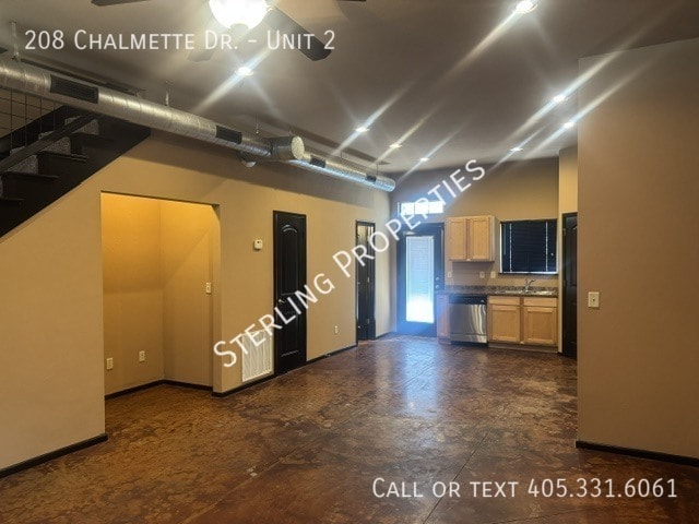 Building Photo - 208 Chalmette Dr