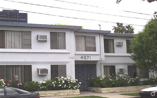 Foto del edificio - 4571 Haskell Ave