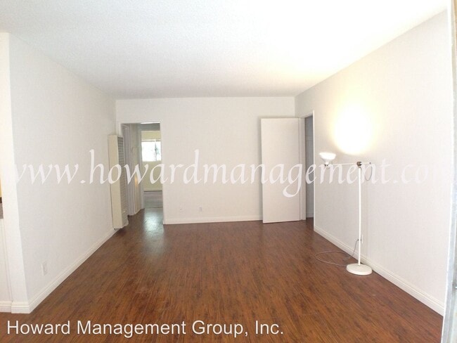 Building Photo - 1120 6th St
