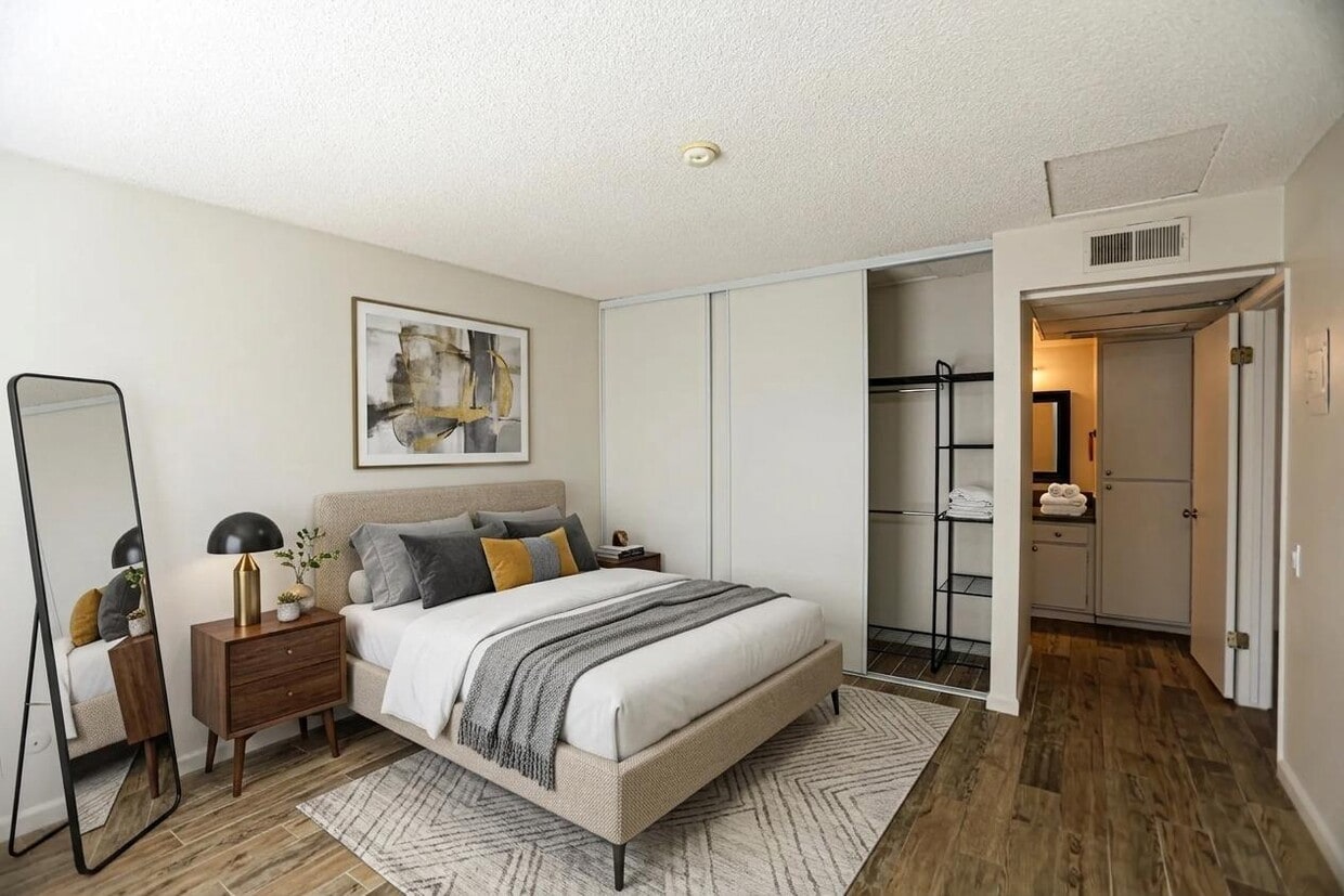 Photo - 2839 S Fairview St (Santa Ana, CA)