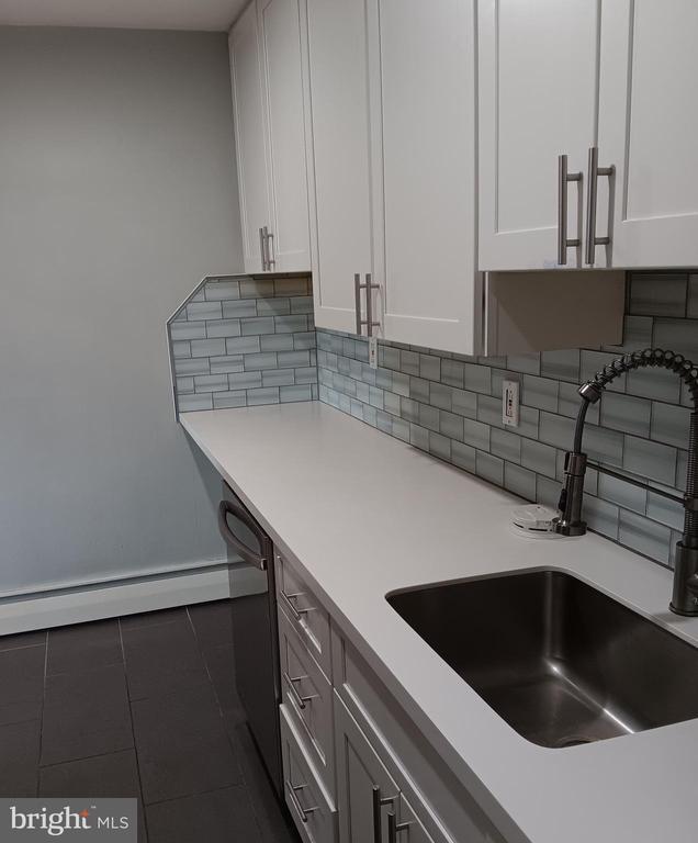 Building Photo - 153 BURMONT Rd