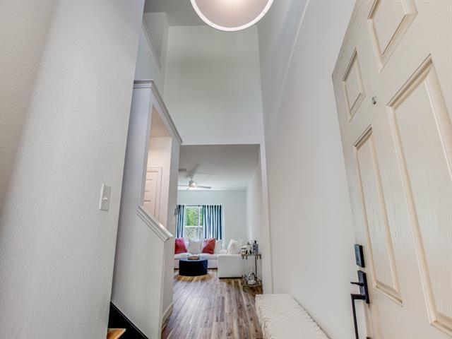 Building Photo - 3305 Paisano Trail