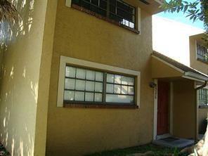 Building Photo - 3246 N Pine Island Rd