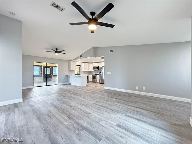 Foto del edificio - 1203 SE 22nd Ave