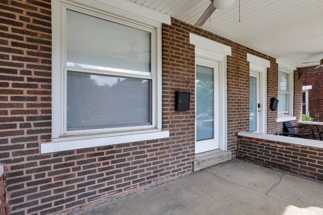 Foto del edificio - 1378 N 4th St