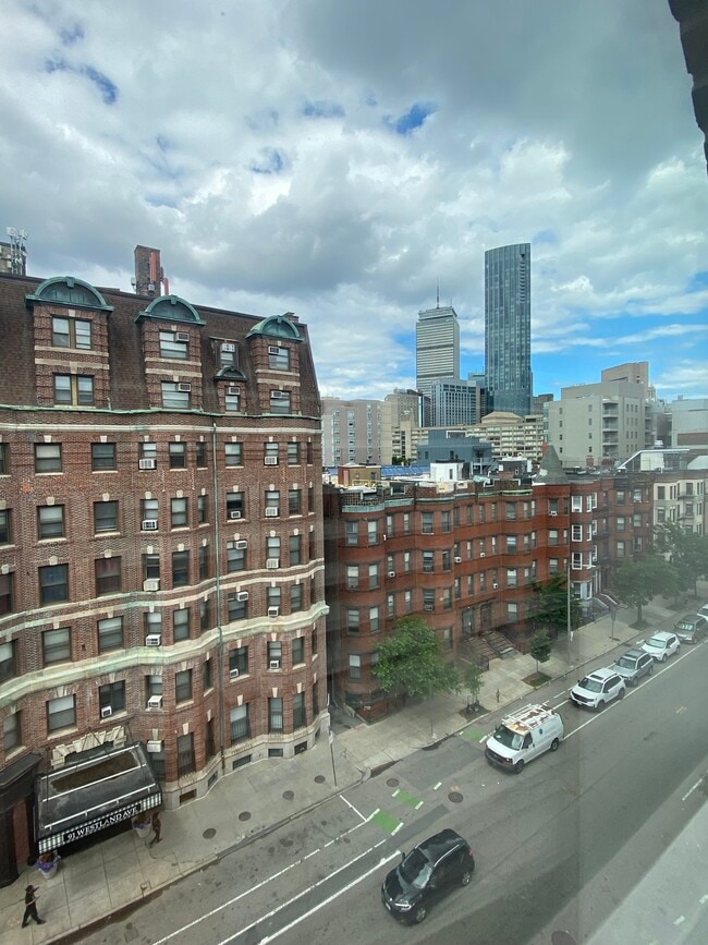 Symphony Apartments - Symphony Apartments