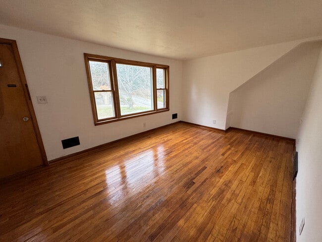 Building Photo - 232 Boswell Hill Rd