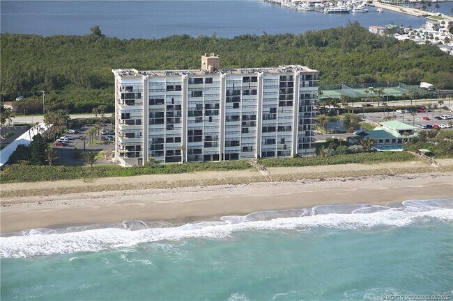 Foto del edificio - 9940 S Ocean Dr