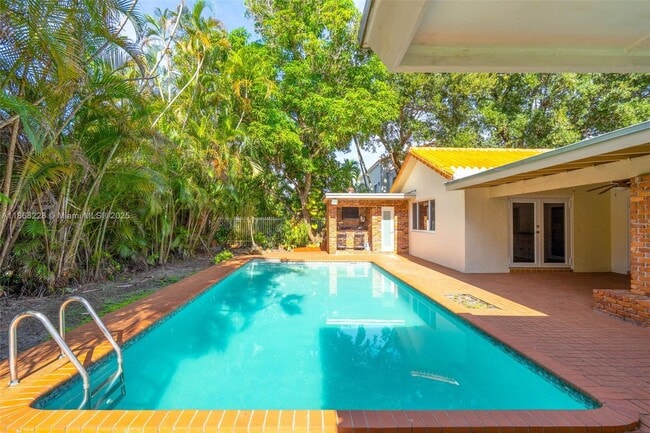 Foto del edificio - 14620 Fitzpatrick Rd