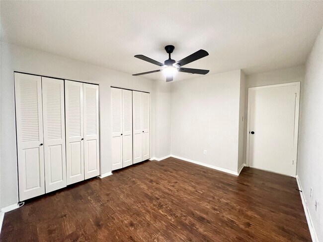 Foto del edificio - 9317 Pagewood Ln