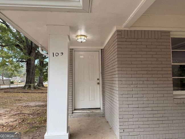 Foto del edificio - 109 Scarlett Dr