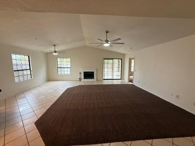 Foto del edificio - 54420 Eisenhower Dr