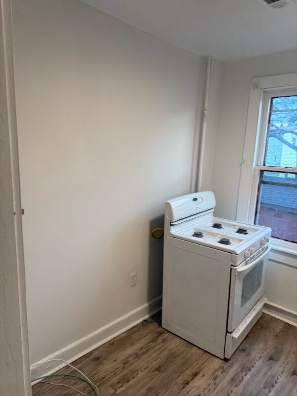 Photo - 1609 Spratley St Apartment