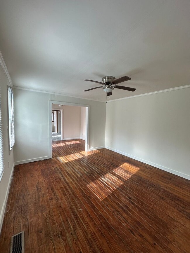 Foto del edificio - In town - 3 Bedroom, 1 bathroom house move-in ready