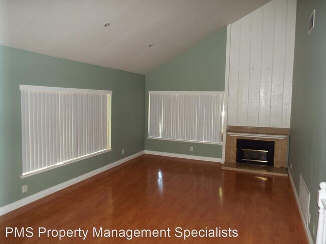 Foto del edificio - 3 br, 2 bath House - 3860 Acorn