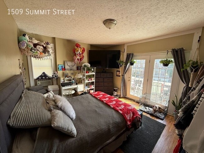 Foto del edificio - 1509 Summit St