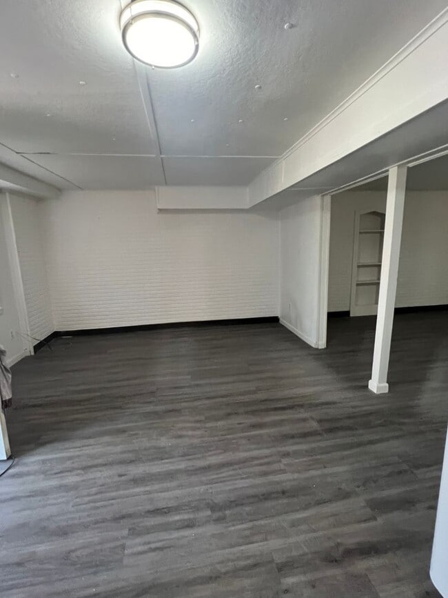 Building Photo - 10 Brig Dean Rd