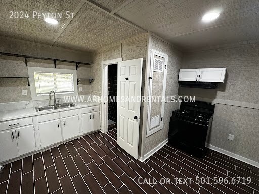 Foto del edificio - 2024 Peyton St | $695 | 1 bed, 1 full bath