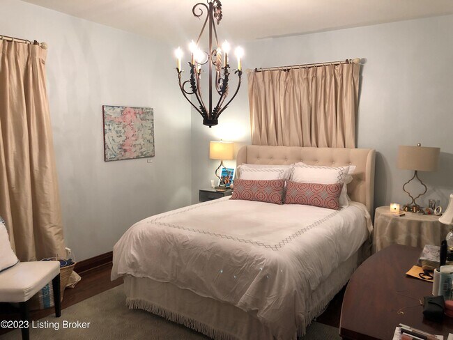 Foto del edificio - 11900 Spring Garden Ln