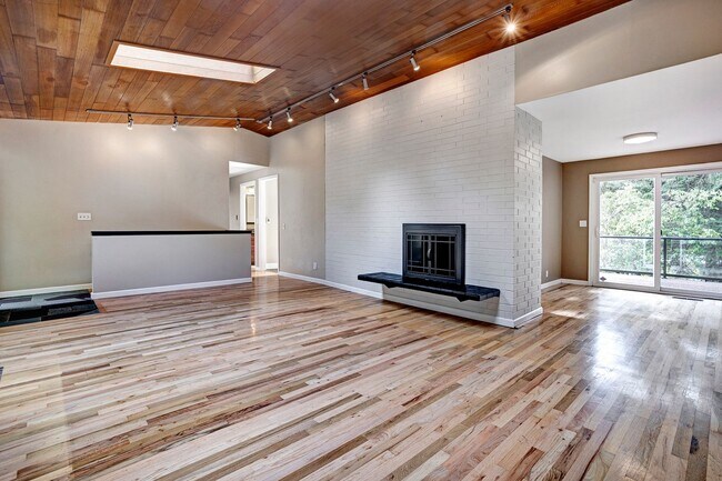 Foto del edificio - 5bd/2.75ba Shoreline House