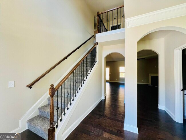 Building Photo - 1177 Kingston Hill Dr