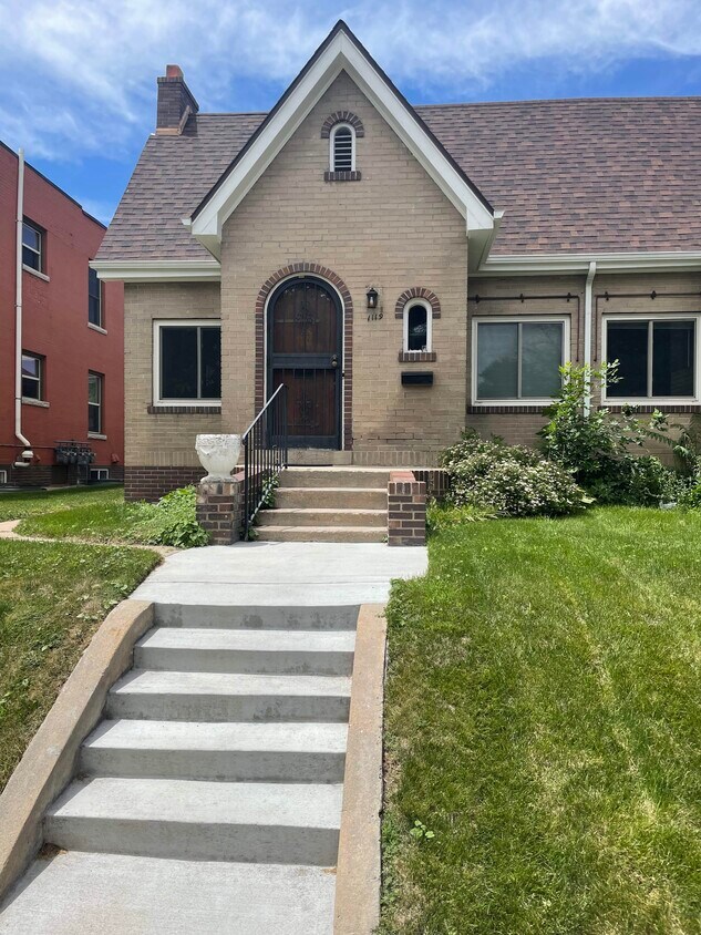 Primary Photo - 1119 Milwaukee St