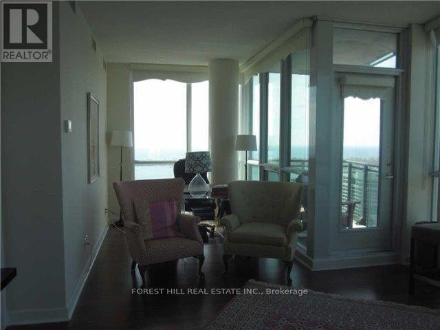 Building Photo - 33 Bay St.