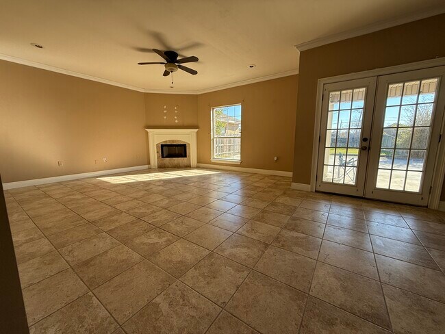 Foto del edificio - 3833 Corinne Ave