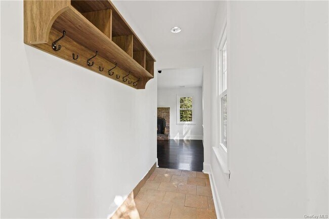 Building Photo - 3833 Ettman St