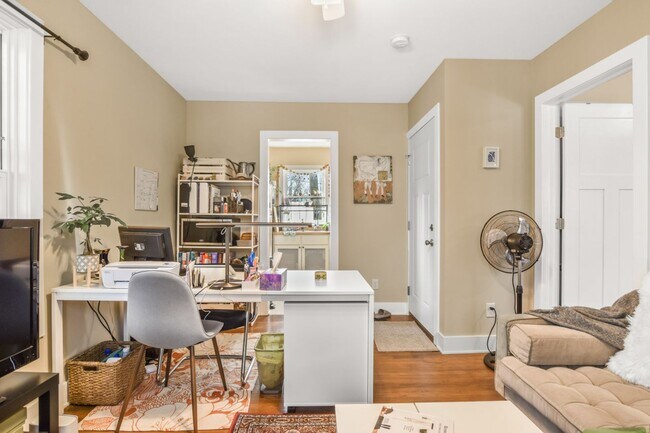 Foto del edificio - 1319 Rutledge St